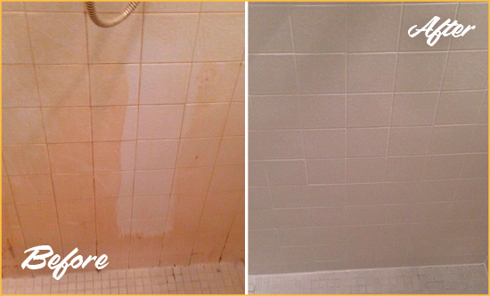 Before and After Picture of a Buellton Porcelaine Shower Cleaned to Remove Soap Scum